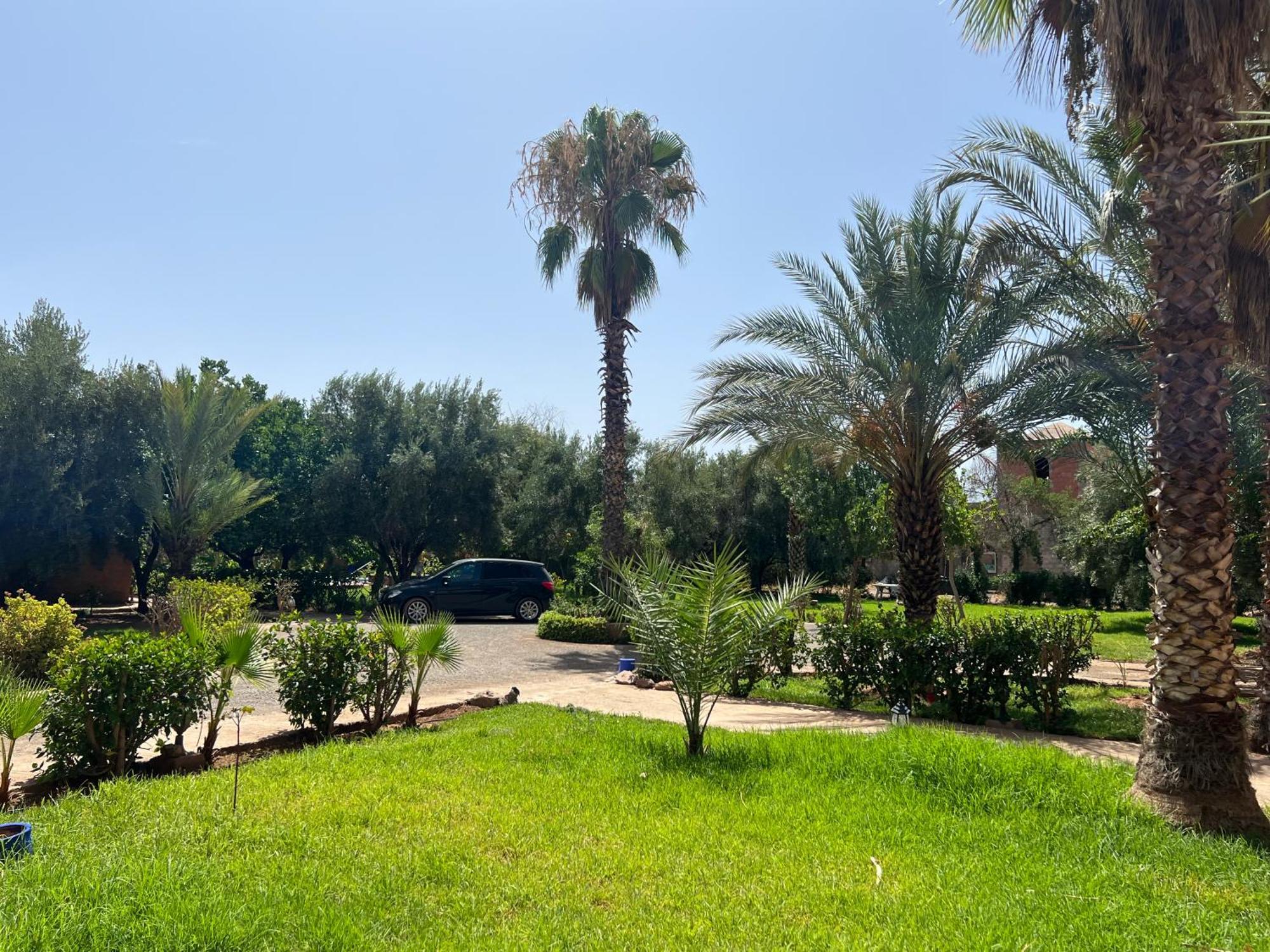 Le Domaine De Carole Marrakech Bed & Breakfast Douar Akkara Exterior photo